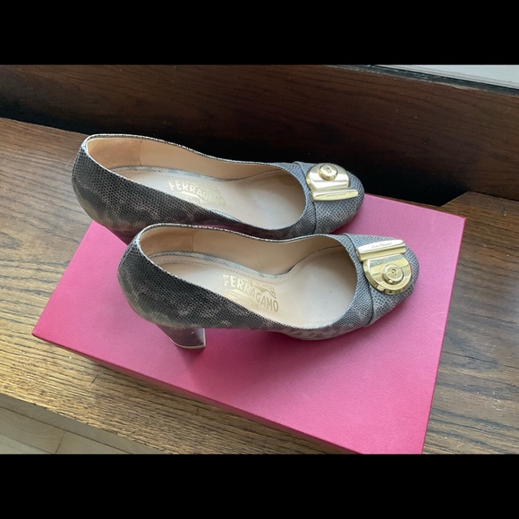 Stunning shoes, super versatile but they are now too small for me - Picture 2 of 4